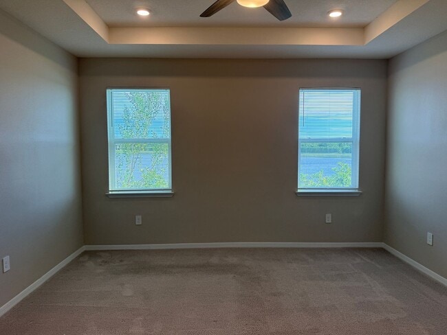 Building Photo - 3 Bedroom 2.5 Bath Single Family Home Promenade Estates