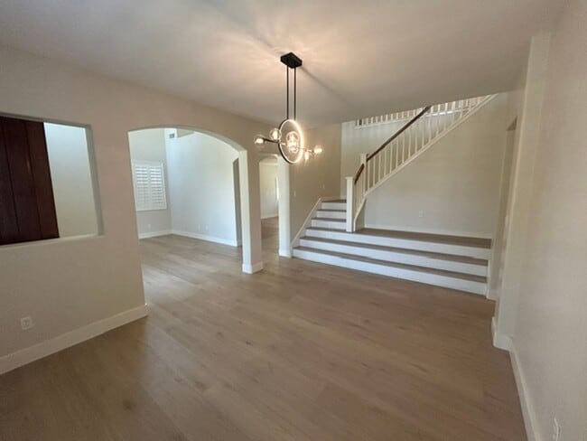 Building Photo - 2 Story house in Cul-De-Sac