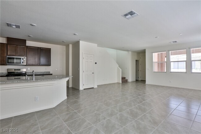 Building Photo - 3464 Covilha Ln