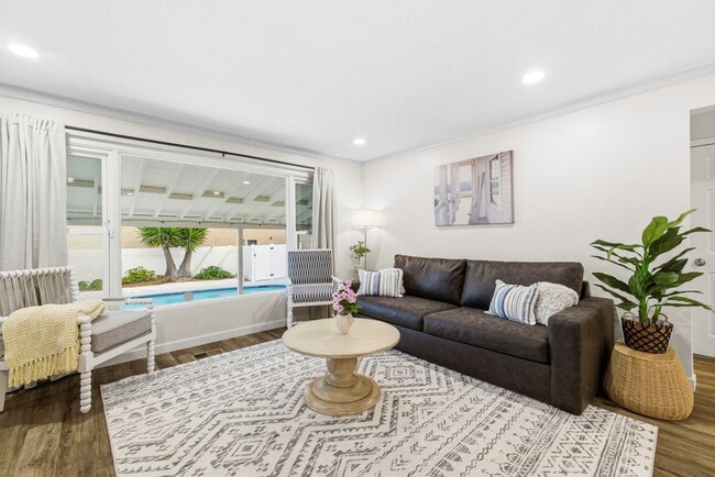 Building Photo - 1404 Lieta St