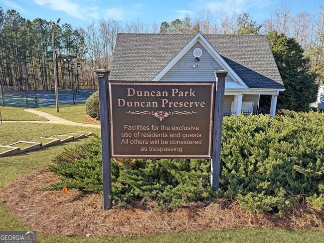 Building Photo - 3028 Express Ln NE