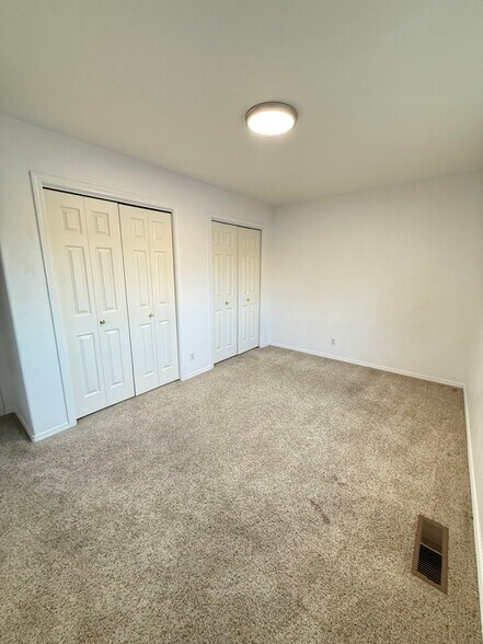 Building Photo - 311 Trotter Dr