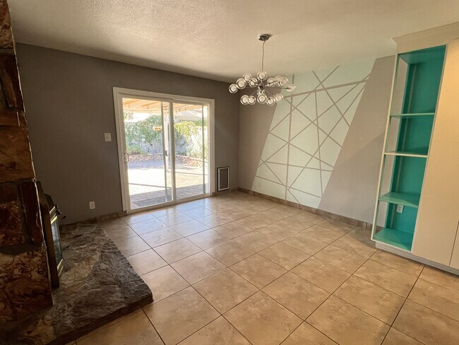 Building Photo - 7505 Pinedale Ave