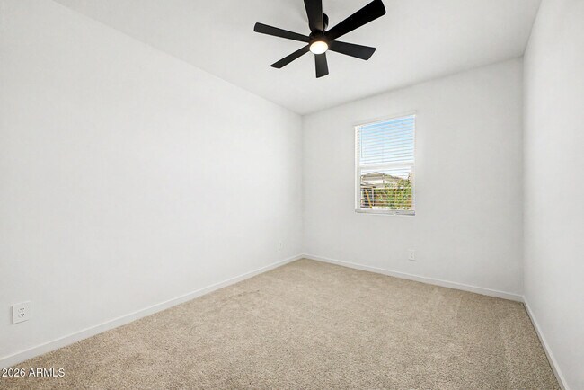 Building Photo - 15803 W Cottontail Ln