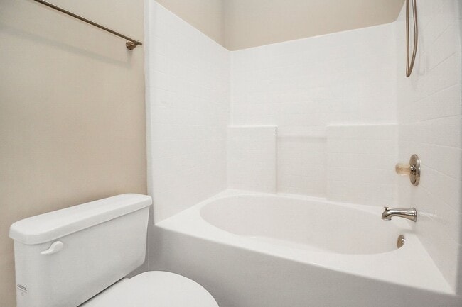 Building Photo - Townhome in The Plaza/NODA coming soon for Lease!