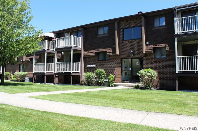Building Photo - 3948 Ridge Lea Rd