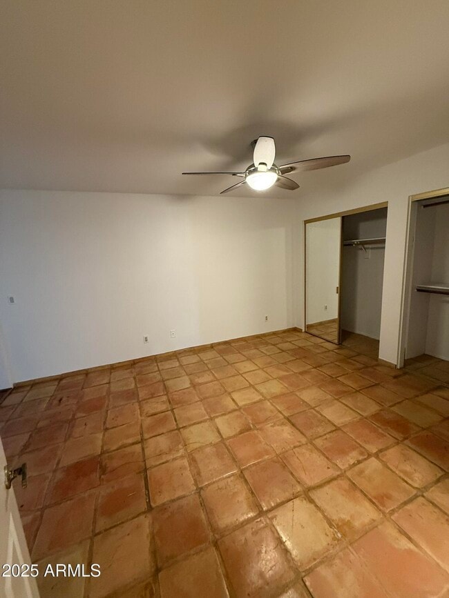 Building Photo - 10854 E Yucca St