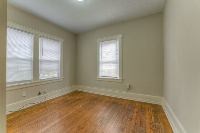 Building Photo - Limited Time: Qualified Tenants Get Half P...