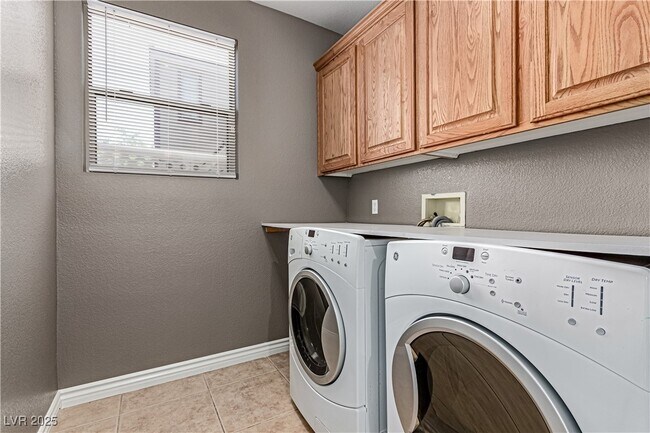 Building Photo - 8158 Altamont Ridge St