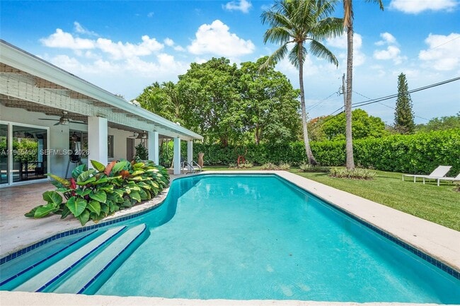 Building Photo - 7401 SW 117th St