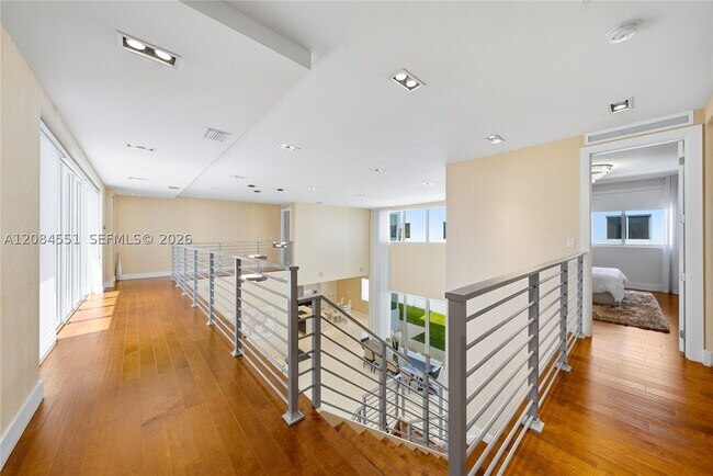 Building Photo - 7525 NW 103rd Pl