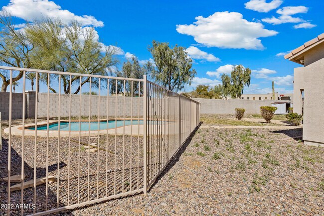 Building Photo - 5976 W Audrey Ln