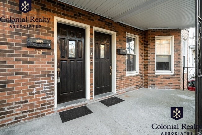 Building Photo - 12 Windsor Rd