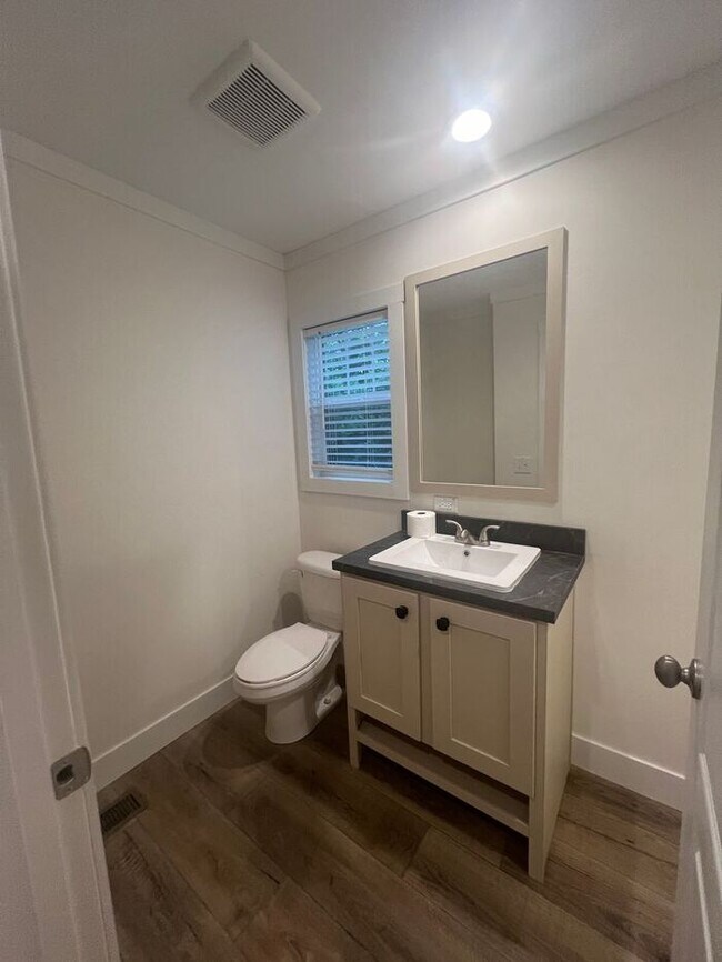 Building Photo - Coming Soon! Newly built 2024 mobile home, 1 BR, all lvp flooring, stainless steel appliances