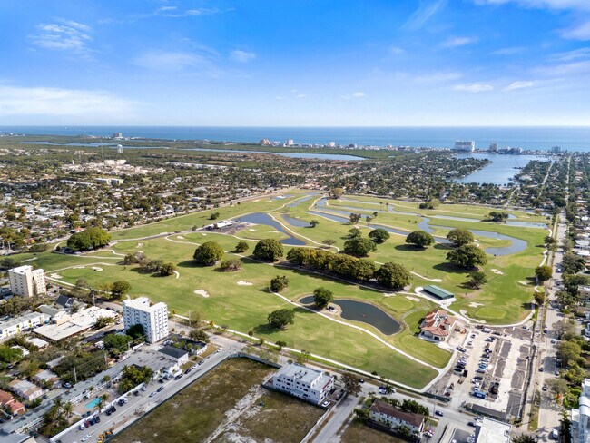 Building Photo - 1830 Radius Dr