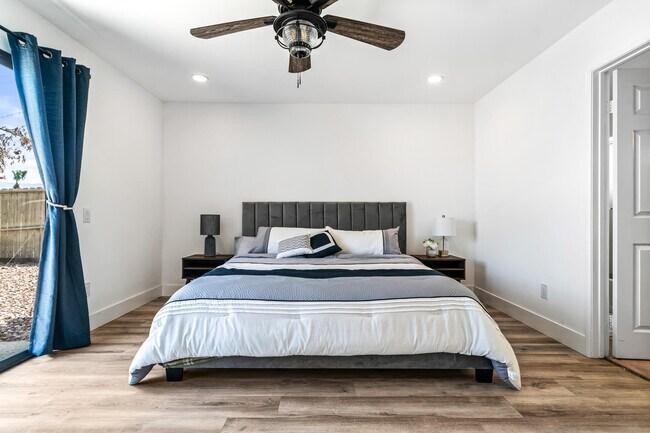 Building Photo - 79990 Camelback Dr
