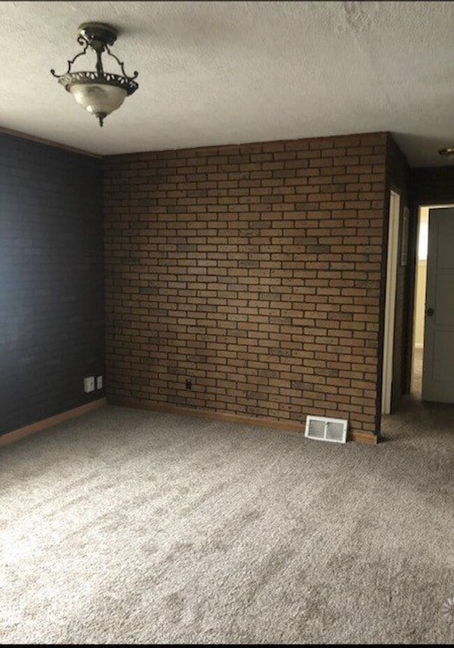 Building Photo - 2 Bedroom 1 Bath in Westland