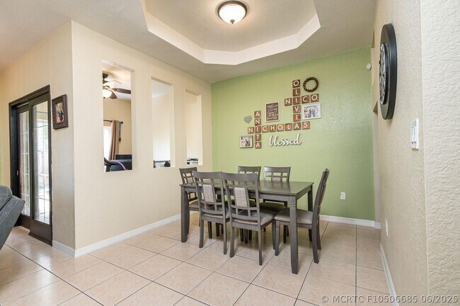 Building Photo - 5048 SW 136th Ave