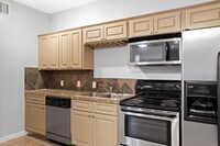 Building Photo - 2106 Cullen Ave