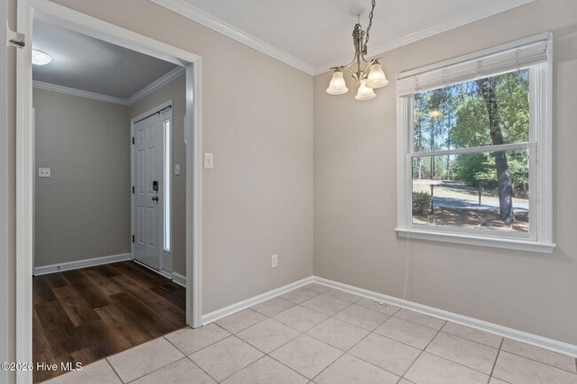 Building Photo - 24 Spring Lake Dr