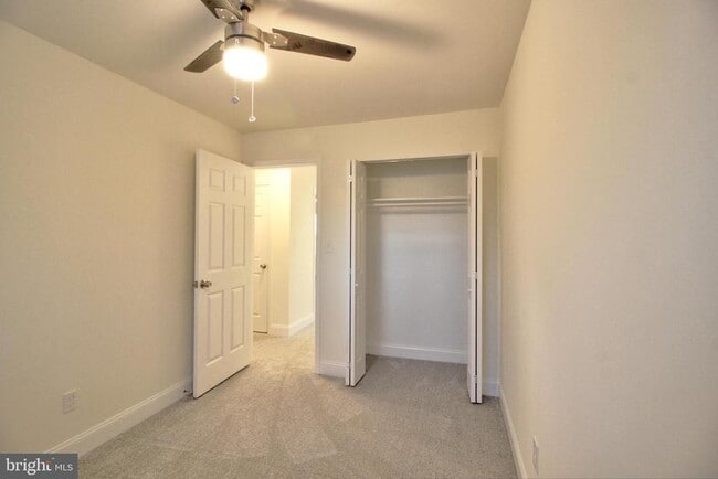 Building Photo - 87 Meadowlark Ave