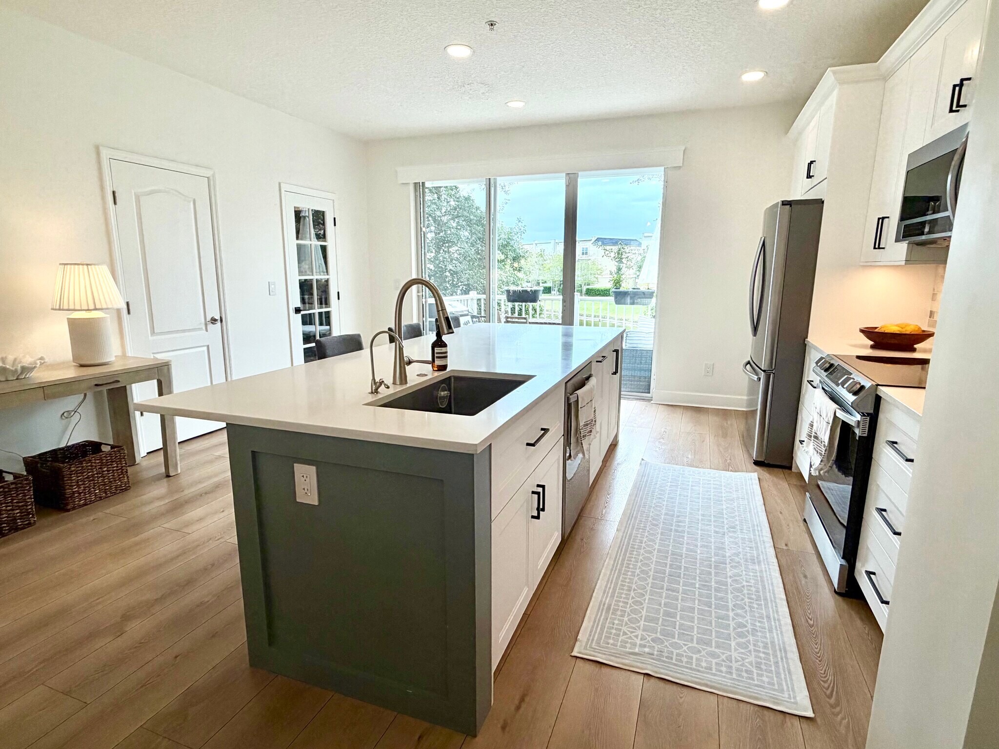 Kitchen - 4428 Ellipse Dr