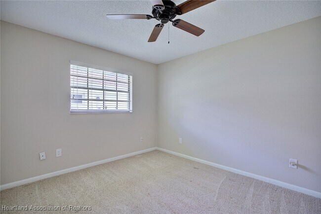 Building Photo - 4004 Medina Way
