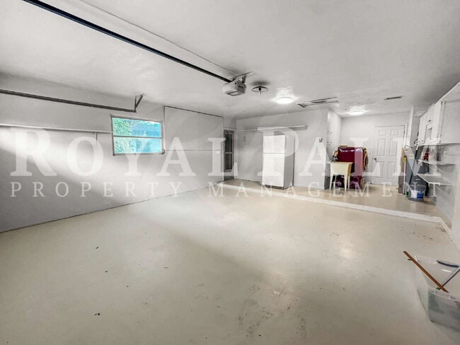 Building Photo - 3 Bed | 2 Bath Home on SE 46th Terrace – Space to Live, Room to Breathe Limited-time offer: $300 ...