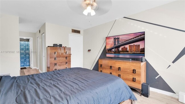 Building Photo - 6301 N Falls Cir Dr