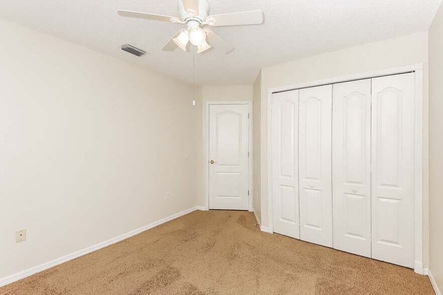 Building Photo - 402 Sonoma Dr