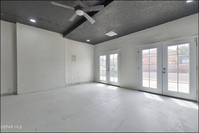 Building Photo - 1909 Polly Harris Dr