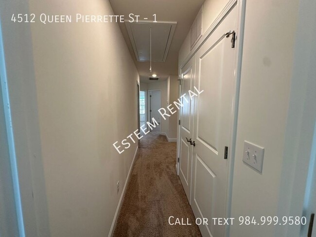 Building Photo - 4512 Queen Pierrette St