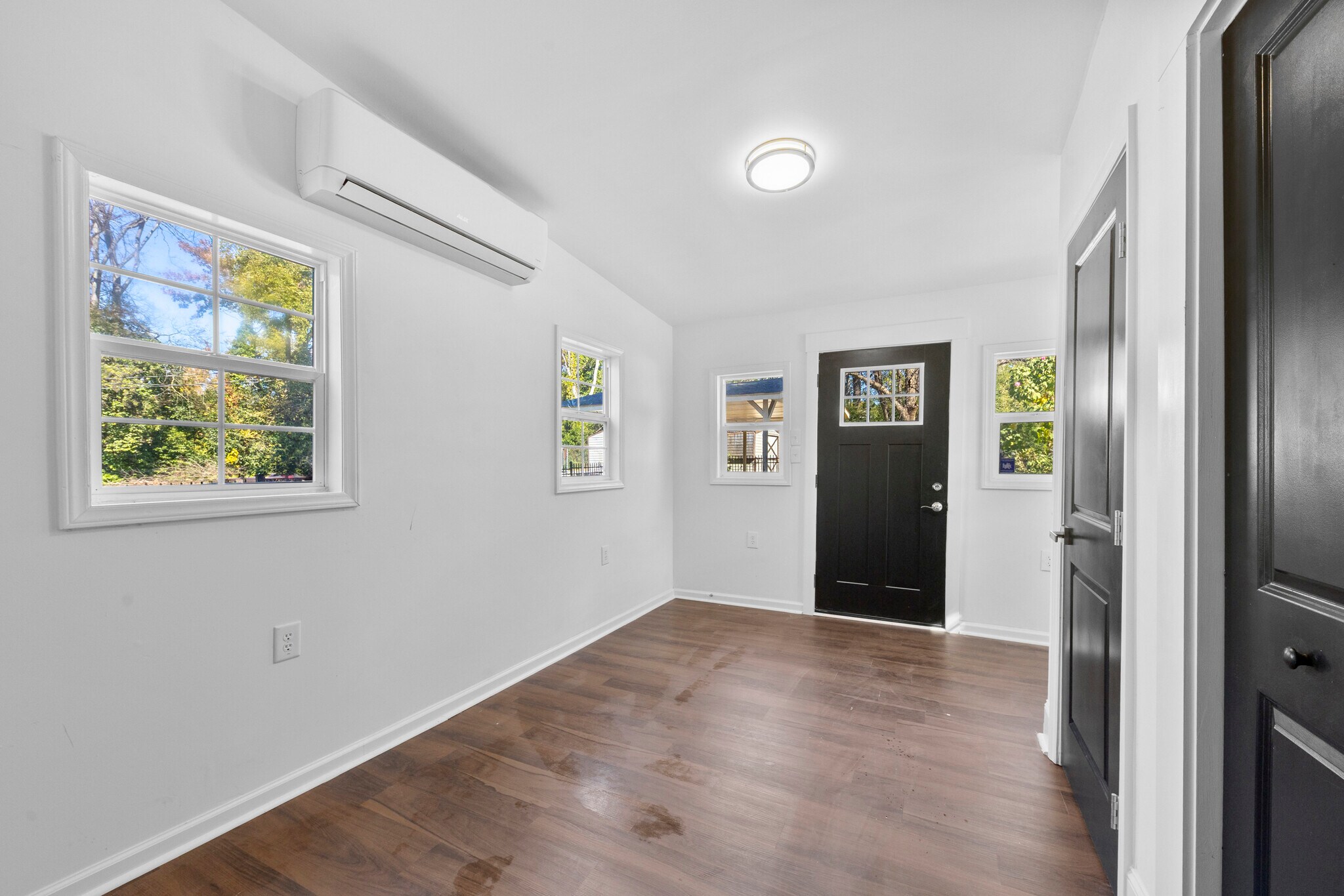 Fourth bedroom - 321 State St