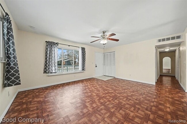 Building Photo - 2829 Wall St