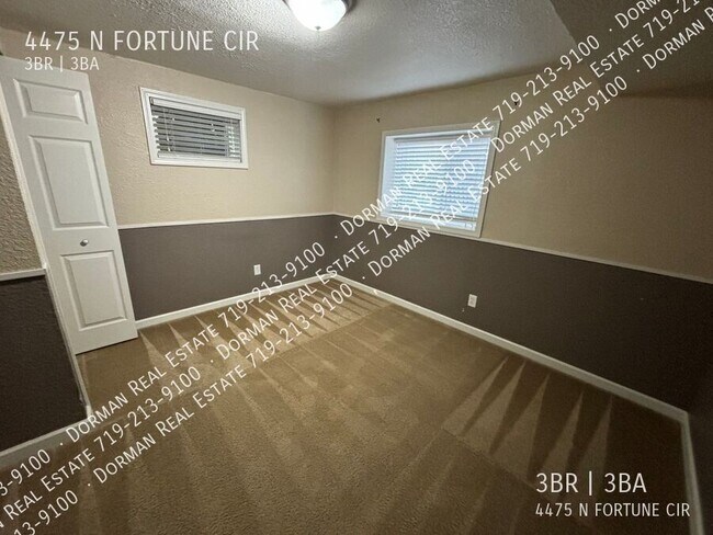 Building Photo - 4475 N Fortune Cir