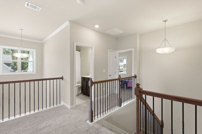 Building Photo - 3247 Hawthorne Path