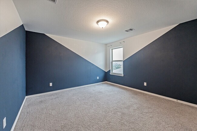 Building Photo - 5806 Aurora Grns Ln