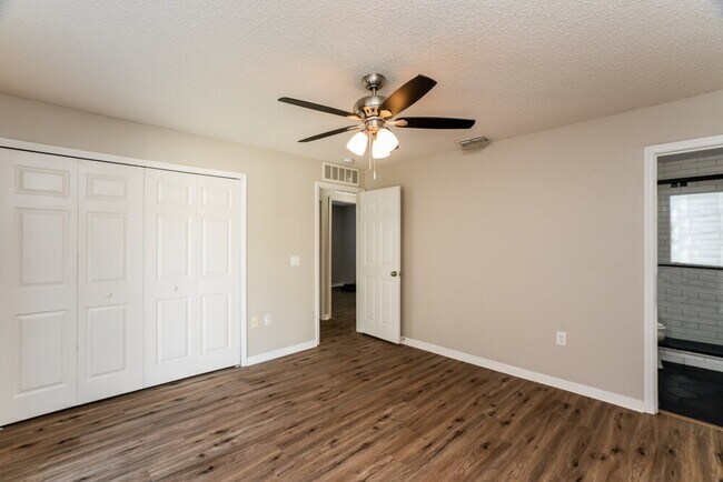 Building Photo - 6503 Tabogi Trail