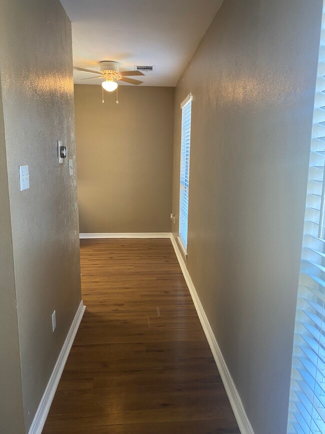 Building Photo - 1414 Highland Ave