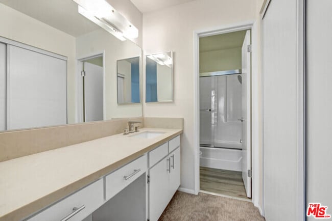 Building Photo - 1885 Veteran Ave