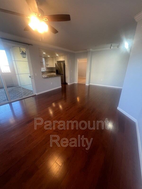 Building Photo - 700 S Abel St