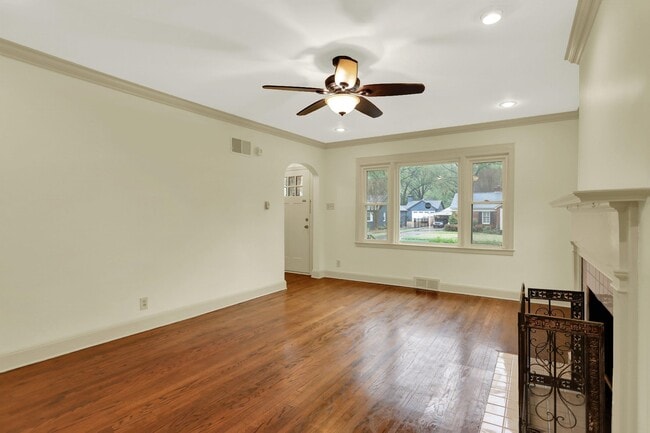 Building Photo - 3607 Highland Park Pl