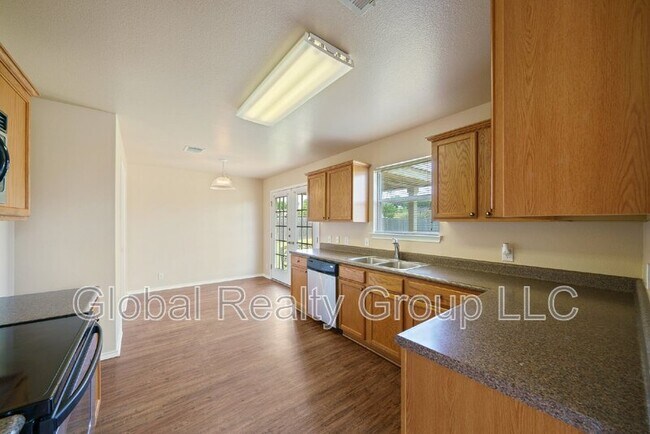 Building Photo - 109 Starling Creek