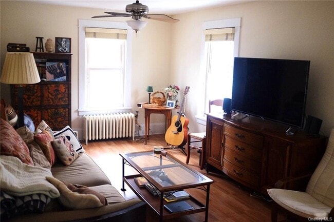 Building Photo - 78 Catherine St