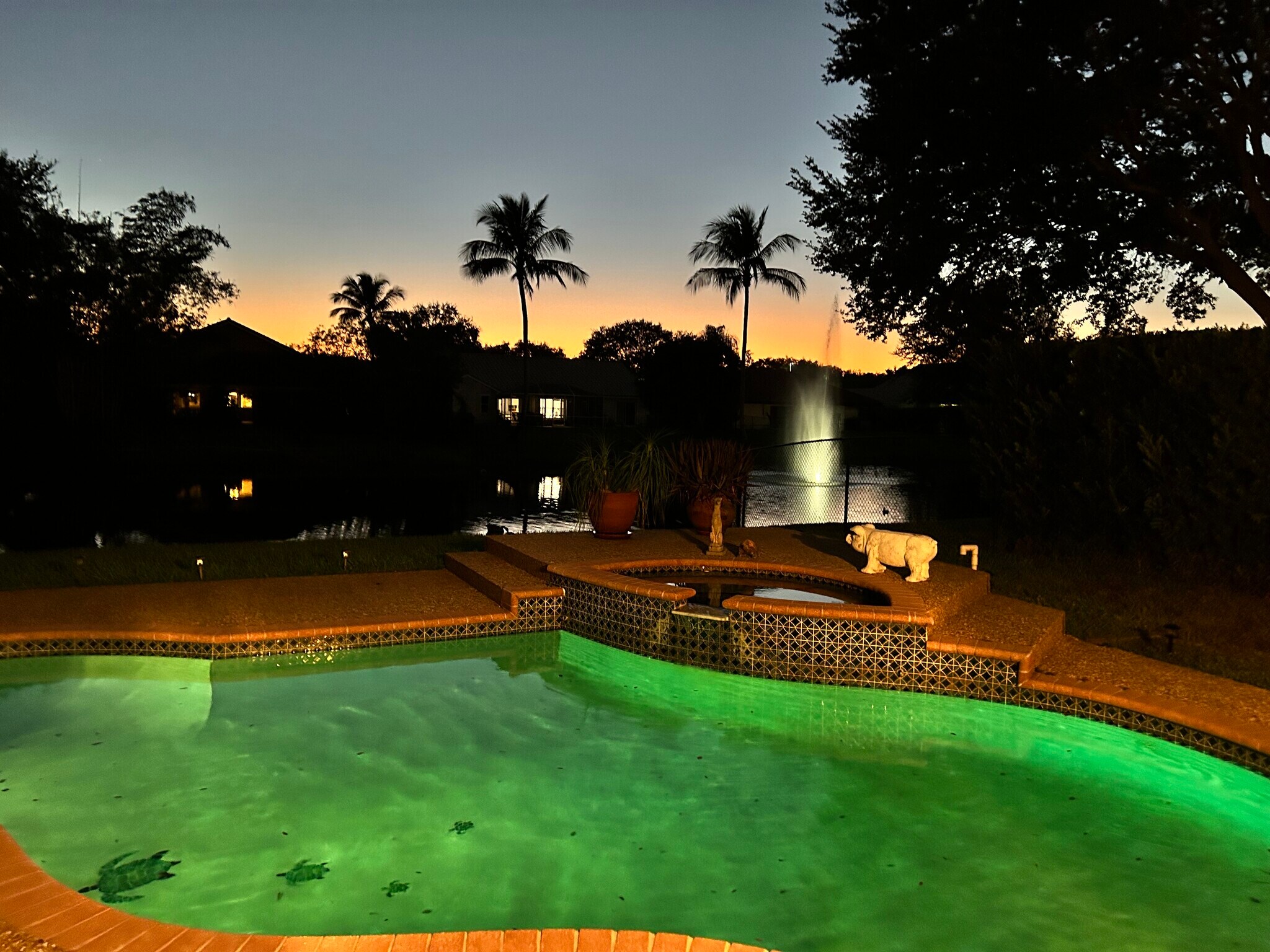 Building Photo - 9481 Oak Grove Cir