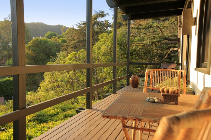 Building Photo - 2005 N Sycamore Ave