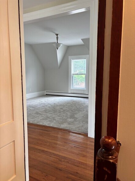 Building Photo - 92 Ashland, 2