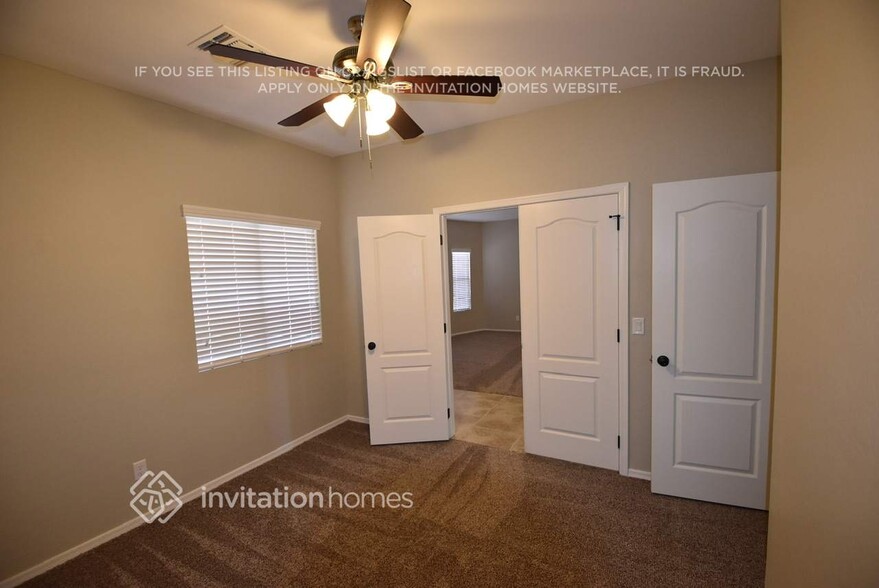 Building Photo - 4575 E Campbell Ct