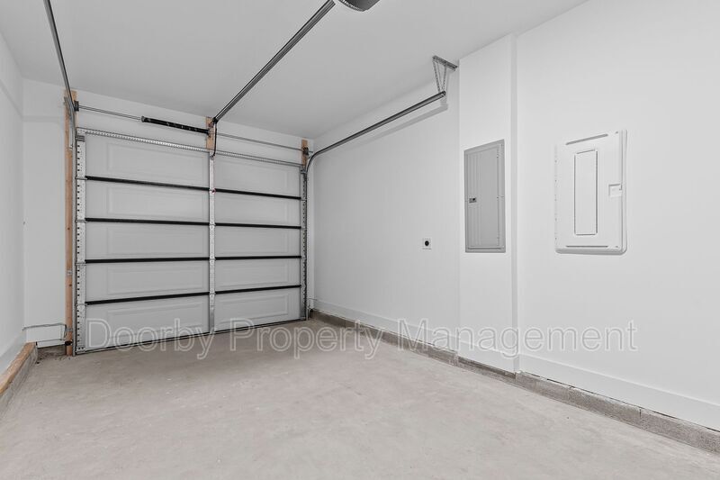 Building Photo - 432 Wayne Ave