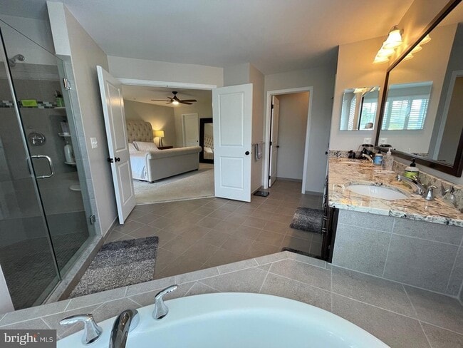 Building Photo - 4209 Lariat Way